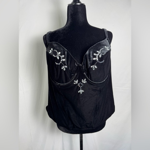 Torrid 4 Black Velvet Gem Sequin Underwire Corset Bustier - Picture 1 of 8